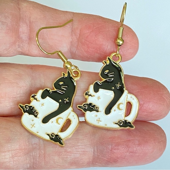 Cat Lady Dangle Pierced Earrings Kitty In Coffee Mug Silver Tone - Picture 6 of 6